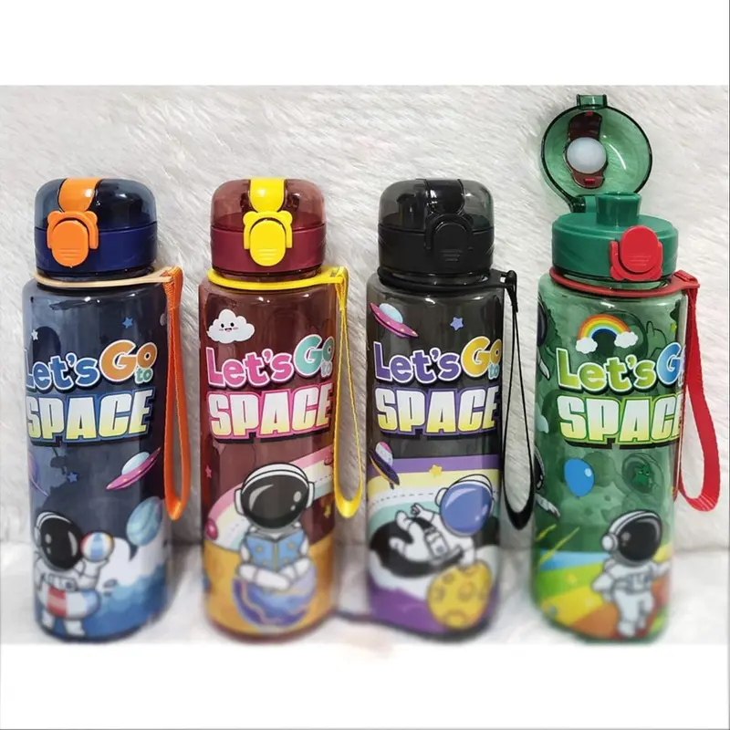 Space Plastic Water Bottle 700 mlGreen